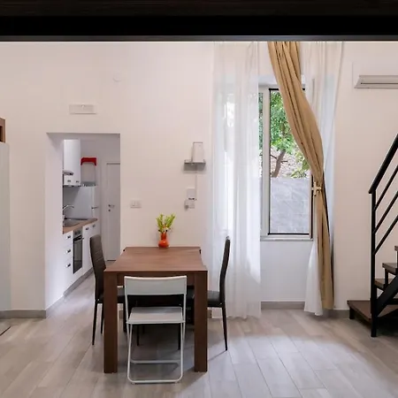 Near Naples & Pompeii, Self Check-in, Private Parking *