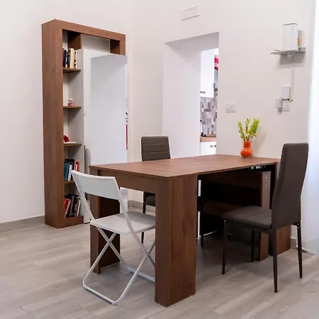 Near Naples & Pompeii, Self Check-in, Private Parking Apartment *