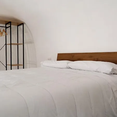 Near Naples & Pompeii, Self Check-in, Private Parking Apartment *